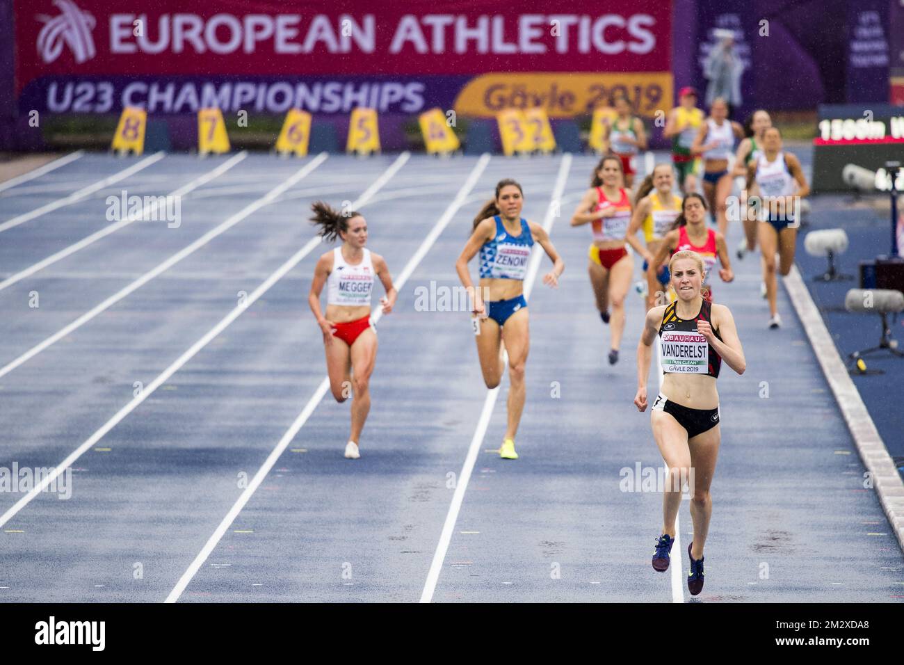 Belgian Elise Vanderelst (R) pictured in action during the 1500m race on the second day of the European Athletics U23 Championships, Friday 12 July 2019 in Gavle, Sweden. BELGA PHOTO JASPER JACOBS Stock Photo