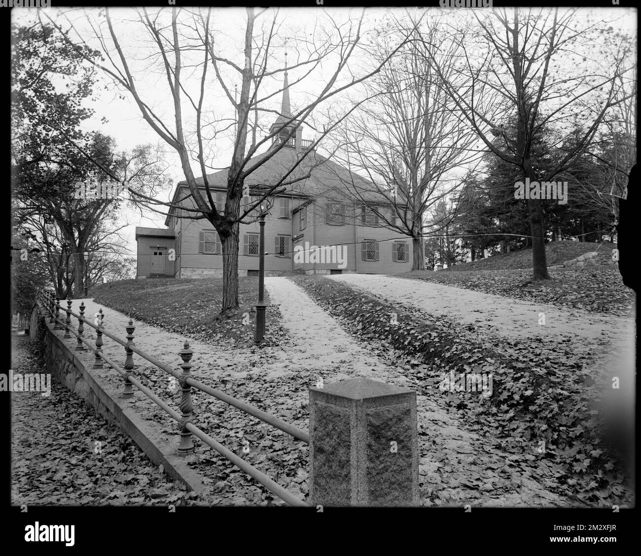 First church in Hingham, Mass., 'Old Ship' , Churches, Trees, First