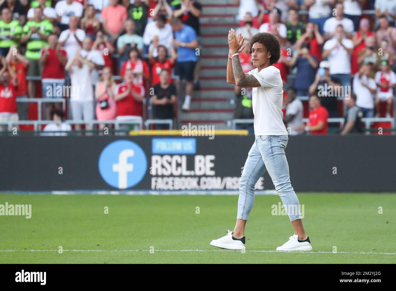 Standard's former player Axel Witsel pictured at the start of a soccer