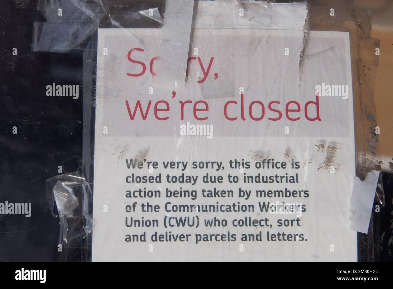slough-berkshire-uk-14th-december-2022-the-royal-mail-customer
