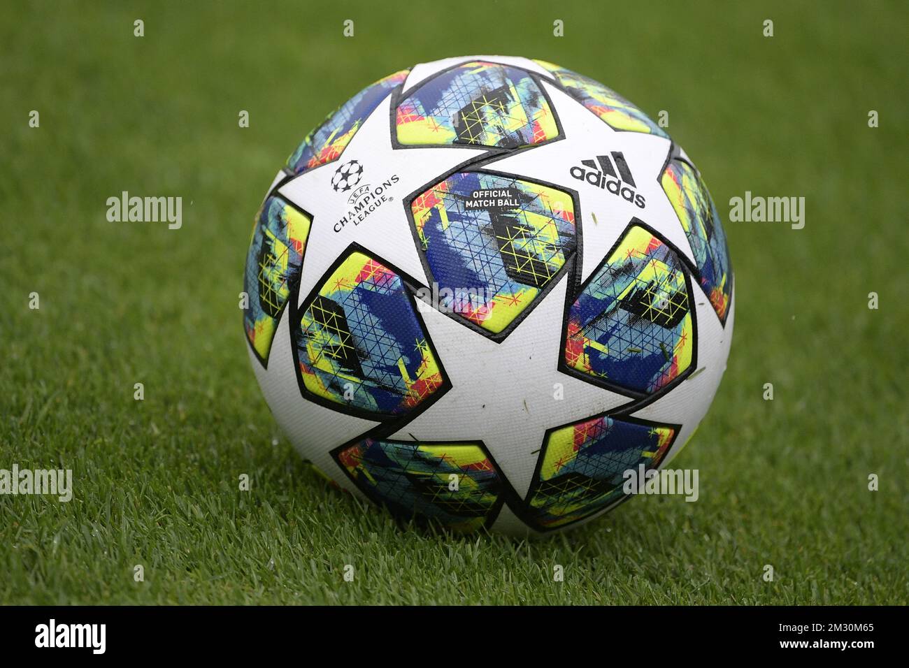 Illustration picture shows the official Adidas Finale 19 Champions League  match ball during a training session of Belgian soccer team RC Genk,  Tuesday 01 October 2019 in Genk, in preparation of Tomorrow's