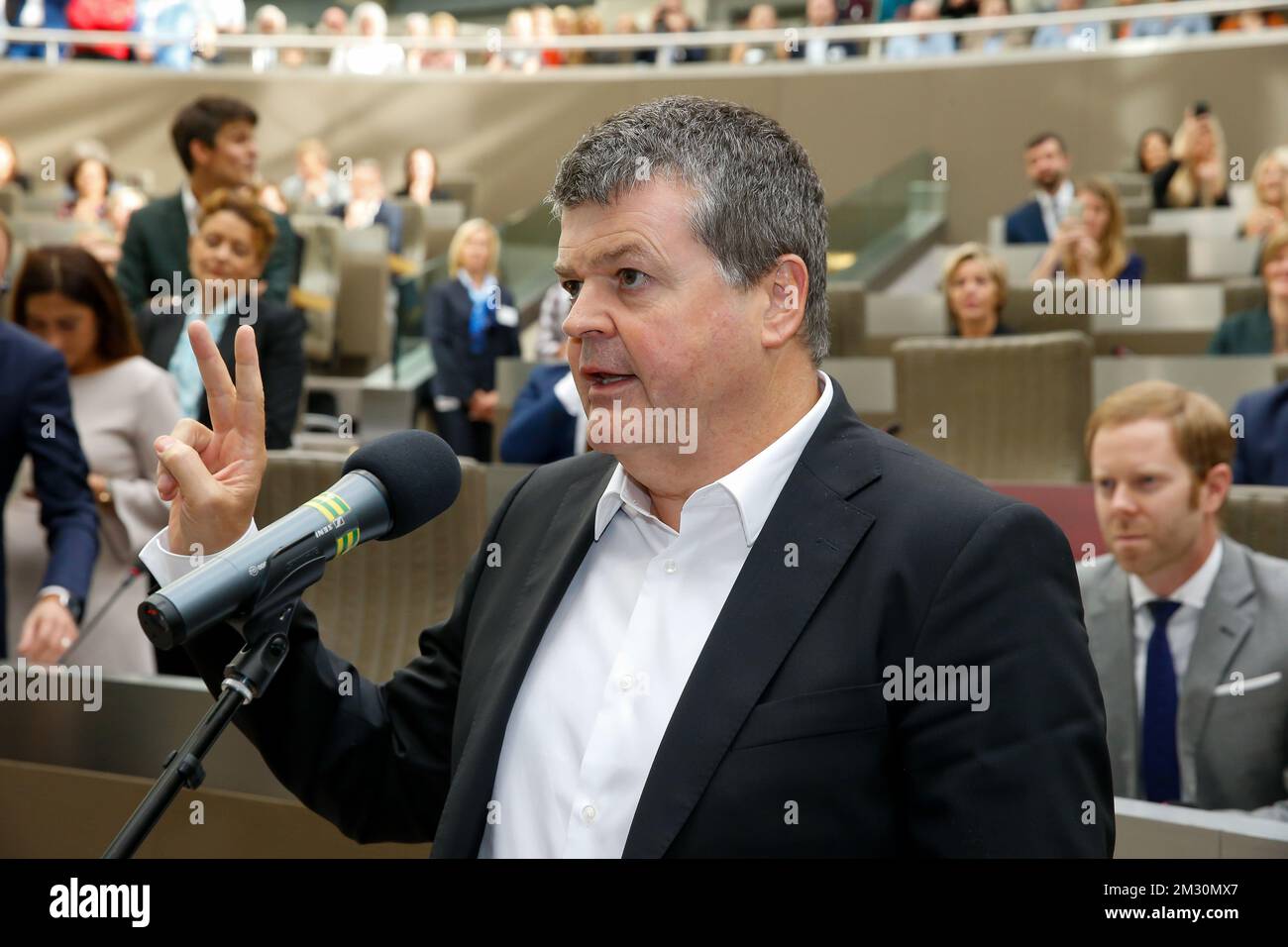 Flemish Minister of Domestic Policy and Living Toegether Open Vld Bart Somers pictured during the oath taking ceremony at the start of a plenary session of the Flemish Parliament in Brussels, Wednesday 02 October 2019. The newly formed Flemish government presents its government declaration to the Flemish Parliament. BELGA PHOTO NICOLAS MAETERLINCK Stock Photo