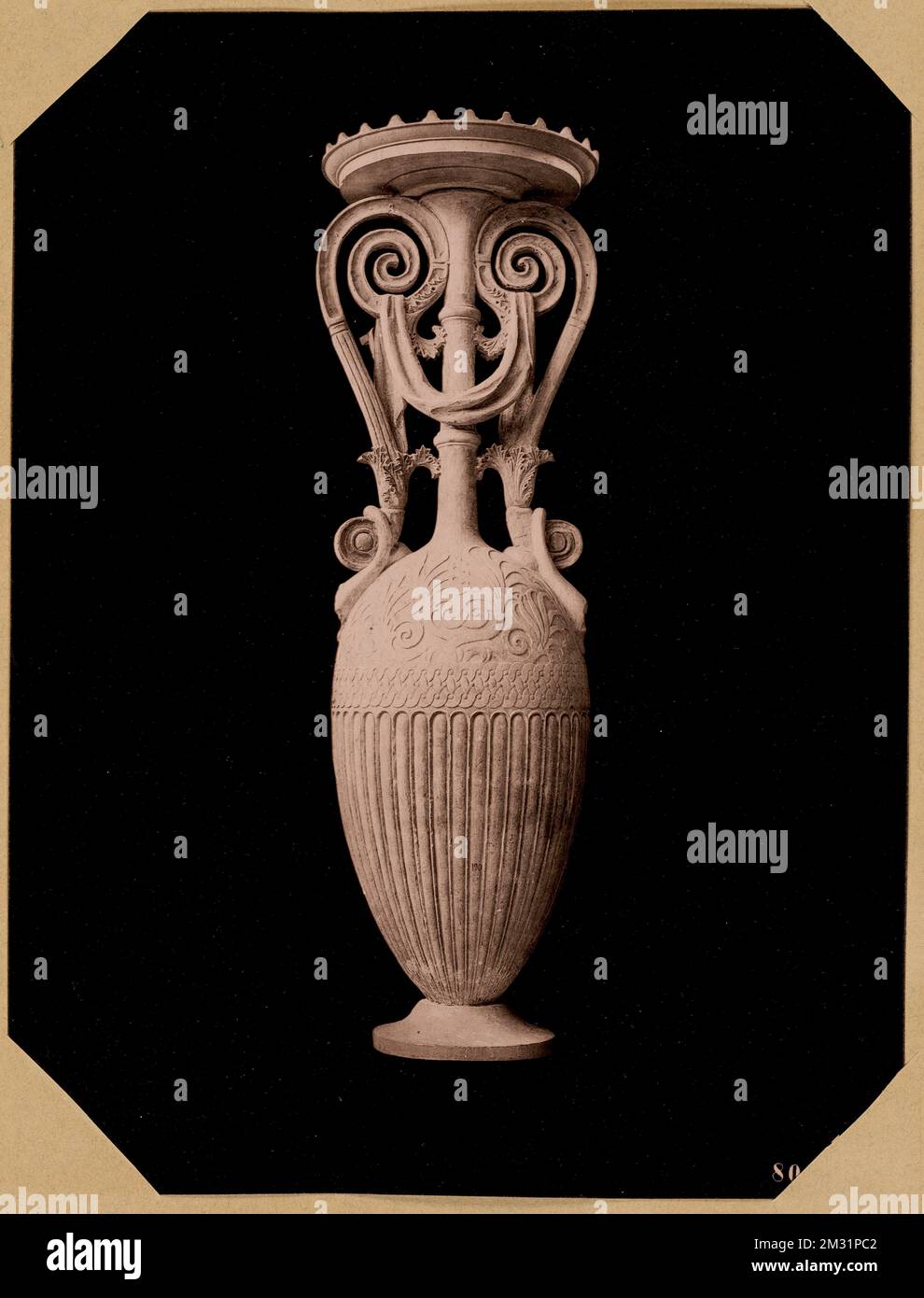 Funerary urn. National Museum, Athens , Antiquities, Urns. Nicholas Catsimpoolas Collection Stock Photo