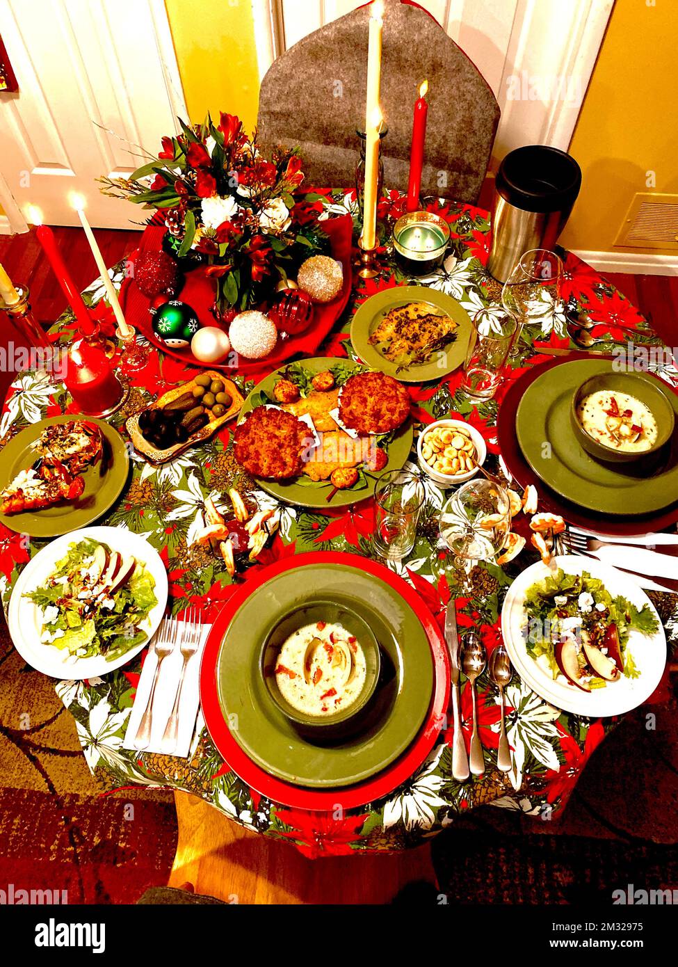 Festive moments feast of seven fishes traditional italian christmas hi Italian Christmas Dinner