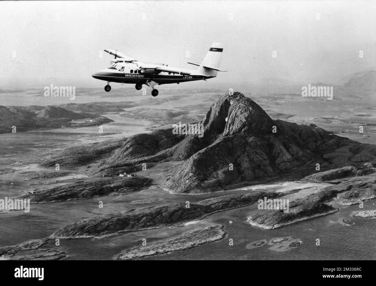 Aeroplani - De Havilland Canada Wideroe DHC-6 Twin Otter è un aereo bimotore turboelica plurimpiego (anni 70) Stock Photo