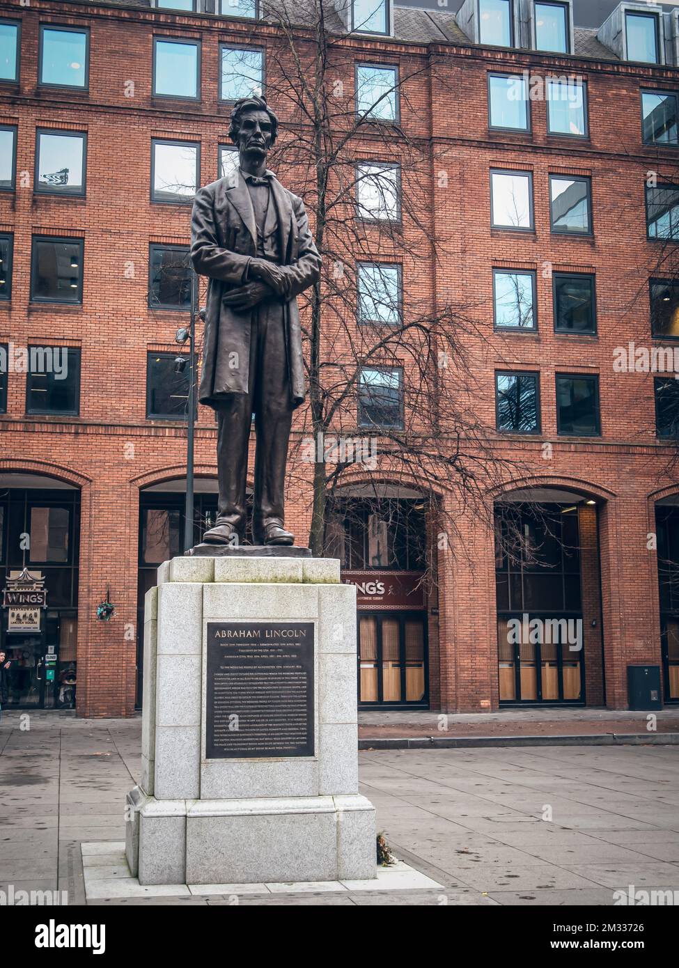 Sculpture of Abraham Lincoln in Manchester Stock Photo Alamy