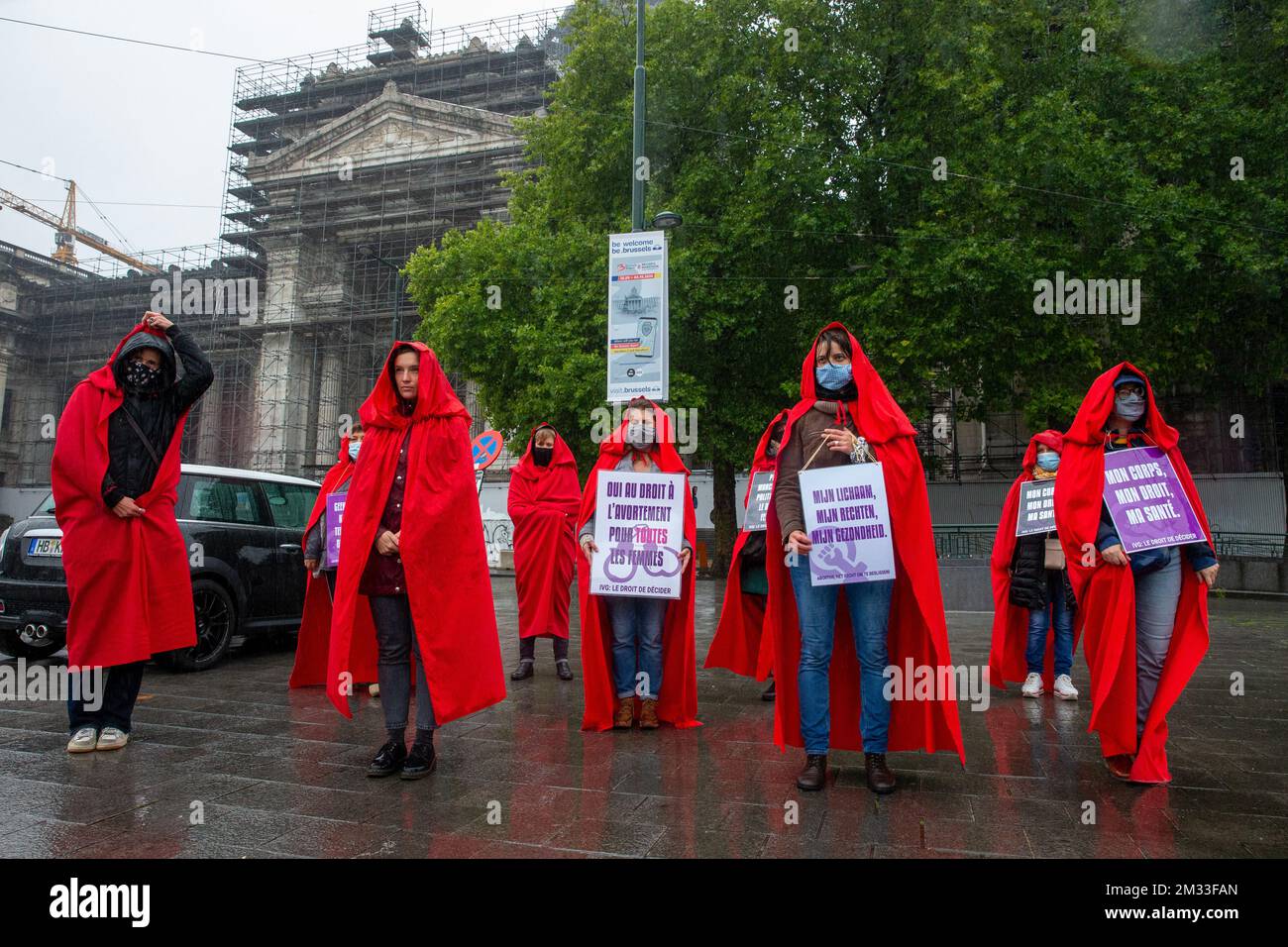 Illustration picture shows a protest action of the 'Centre d'action laique' (Centre for secular action - Centrum voor seculiere actie) on the occasion of World Abortion Right Day, Monday 28 September 2020, outside the Brussels justice palace. BELGA PHOTO NICOLAS MAETERLINCK Stock Photo