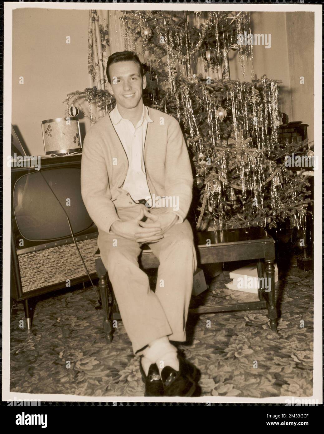 George, Mary, Tommy, Patricia V. George E. Graney + family , Christmas ...