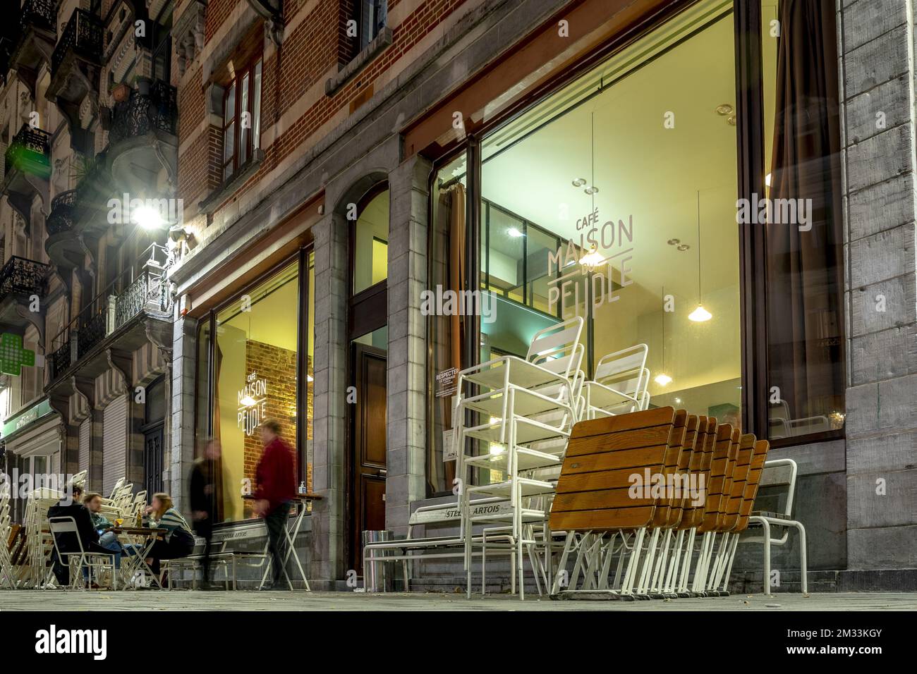 Illustration picture shows stacked chairs and tables at the Parvis de Saint-Gilles / Sint-Gillis Voorplein in Brussels, in the evening of Wednesday 07 October 2020, as bars and cafes will be closed for a month from Tomorrow on. The Brussels region introduced stricter measures to reduce the risk of spreading Covid-19, as contamination numbers are spiking. BELGA PHOTO HATIM KAGHAT Stock Photo