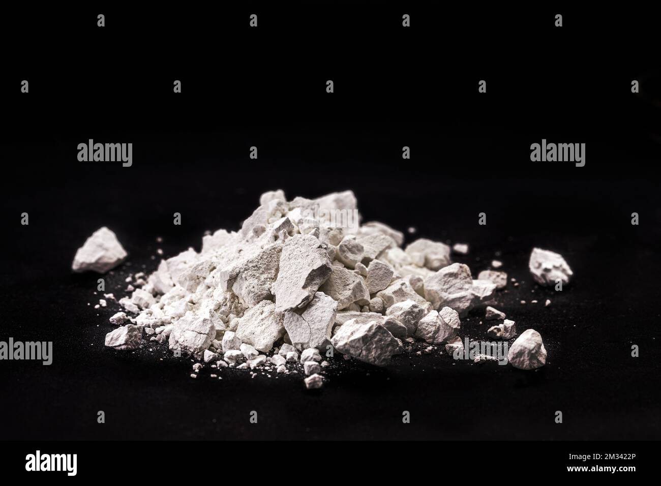 Calcium Chloride flakes, salt in solid state, used in brine for