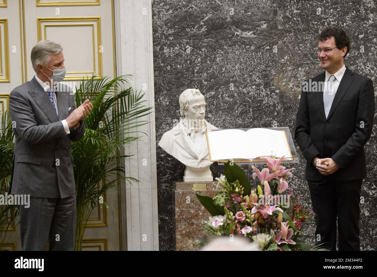 King Philippe - Filip of Belgium and professor Bart Loeys pictured at a ceremony to award the 'Francqui-Collen Prize 2020', Wednesday 16 December 2020, in Brussels. The scientific prize, which is often referred to as the 'Belgian Nobel Prize', is awarded by The Francqui Foundation and is worth 250.000 euros. BELGA PHOTO POOL CHRISTOPHE LICOPPE  Stock Photo