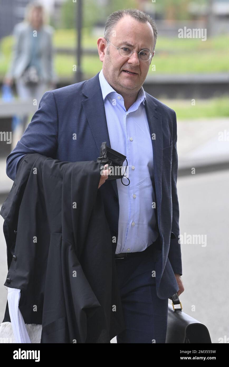 Lawyer Eric Boon arrives for the judgement session in the case of Reuzegom  students association in the death of Sanda Dia who died during the ritual o  Stock Photo - Alamy