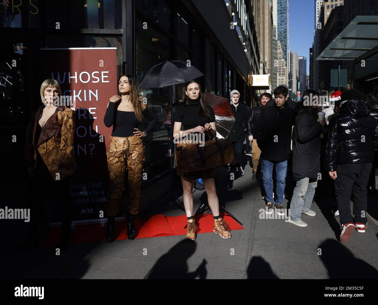 New York, United States. 13th Dec, 2022. Models wear fashion outfits