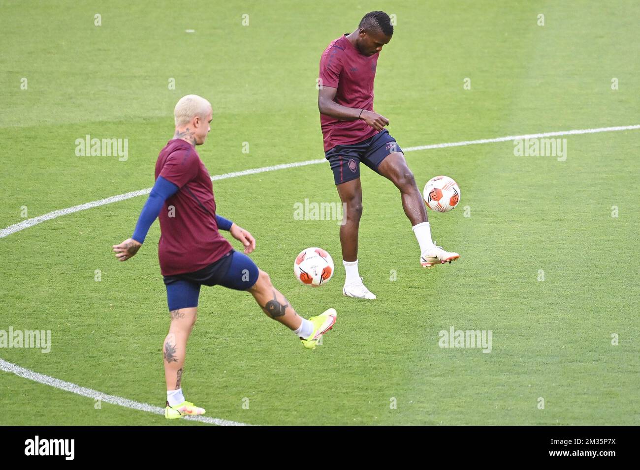Antwerp's Ally Samata Mbwana and Antwerp's Radja Nainggolan pictured in action during a training session of Belgian soccer team Royal Antwerp FC, Wednesday 15 September 2021, in Piraeus, Athens, Greece, in preparation of tomorrow's Europa League game against Greek soccer team Olympiacos F.C., on the first day (out of six) in the Group D of the UEFA Conference League group stage. BELGA PHOTO LAURIE DIEFFEMBACQ Stock Photo