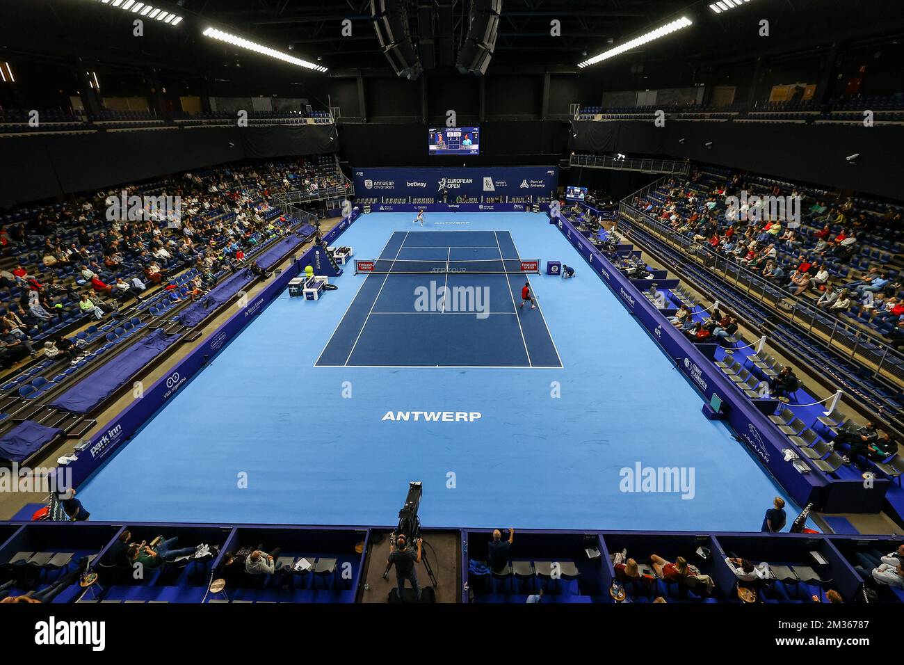 Illustration picture shows center court during the European Open Tennis ATP tournament, in Antwerp, Wednesday 20 October 2021. BELGA PHOTO DAVID PINTENS Stock Photo