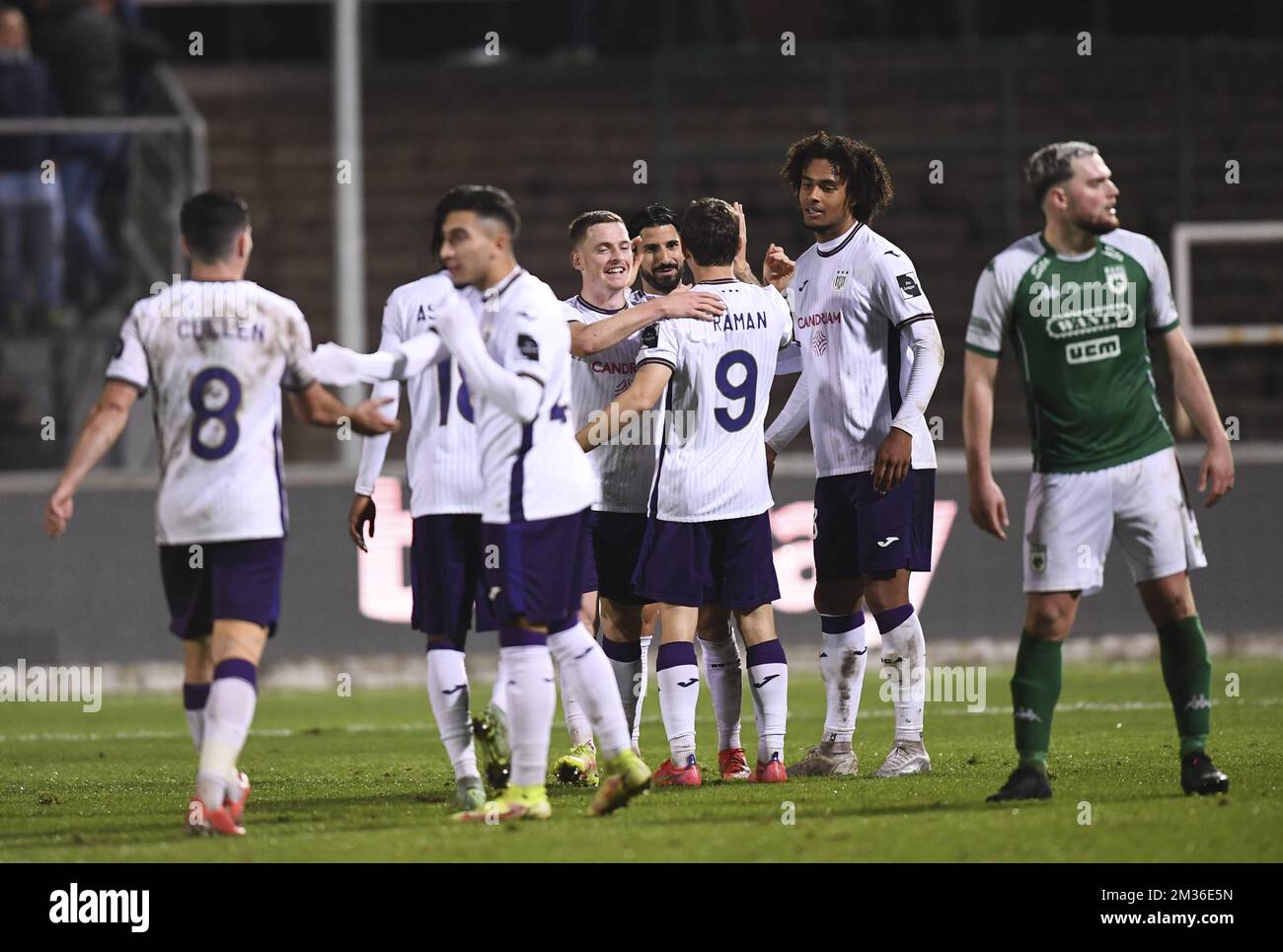 Anderlecht's Yari Verschaeren and Anderlecht's Benito Raman celebrate after  Raman scored the 1-1, Stock Photo, Picture And Rights Managed Image.  Pic. VPM-3105841