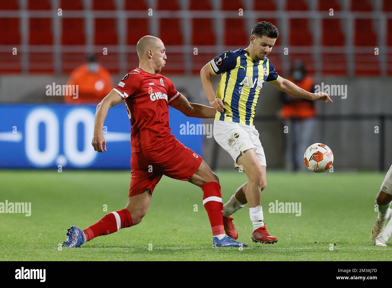 Antwerp's Michael Frey and Fenerbahce Ferdi Kadioglu fight for the ball during a soccer game between Belgian Royal Antwerp FC and Turkish club Fenerbahce S.K., Thursday 04 November 2021 in Antwerp, on the fourth day of the UEFA Europa League group stage, in group D. BELGA PHOTO BRUNO FAHY Stock Photo
