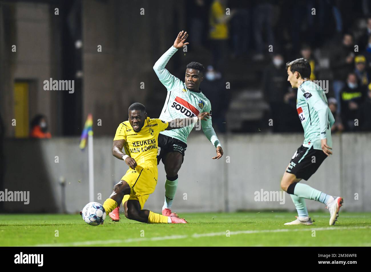 Lierse's Stallone Limbombe and Westerlo's Kouya Mabea fight for the ball during a soccer match between Lierse Kempenzonen and KVC Westerloo, Saturday 20 November 2021 in Lier, on day 12 of the '1B Pro League' second division of the Belgian soccer championship. BELGA PHOTO TOM GOYVAERTS Stock Photo