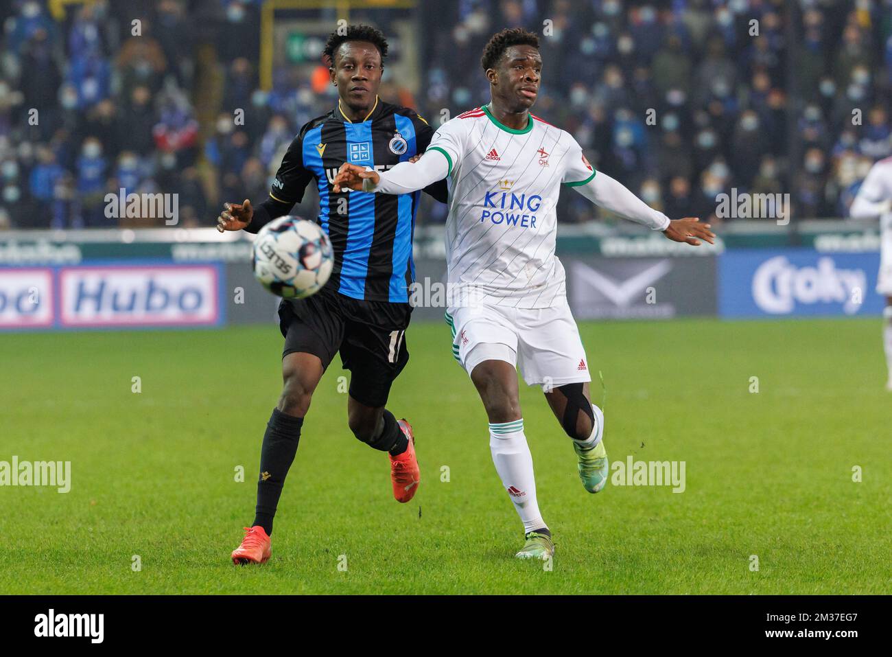 Club's Kamal Sowah and OHL's Jesse Sekidika fight for the ball during a soccer game between Club Brugge and OH Leuven, Thursday 23 December 2021 in Brugge, in the quarter final of the 'Croky Cup' Belgian soccer cup. BELGA PHOTO KURT DESPLENTER Stock Photo