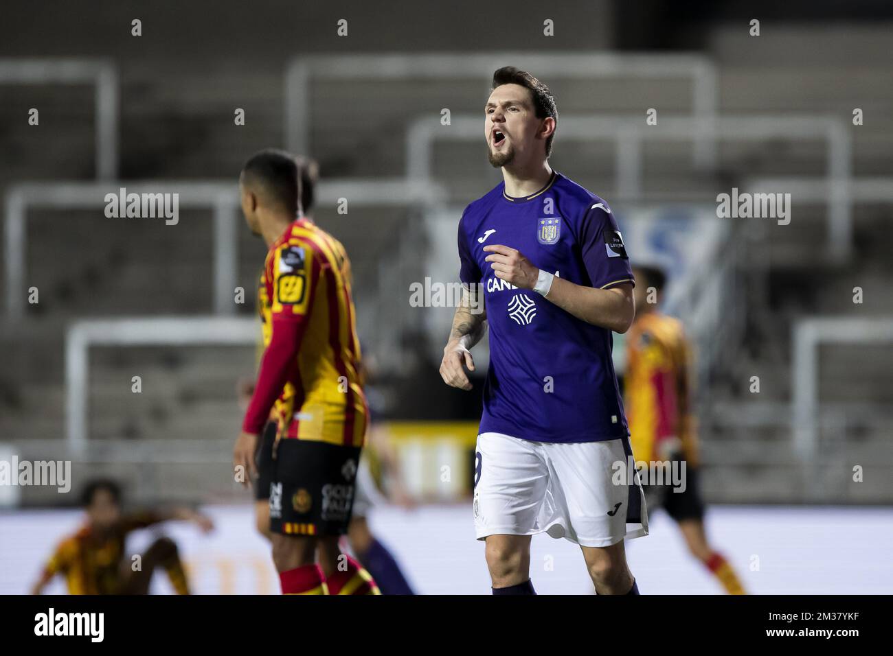 Anderlecht's Yari Verschaeren and Anderlecht's Benito Raman celebrate after  Raman scored the 1-1, Stock Photo, Picture And Rights Managed Image.  Pic. VPM-3105841