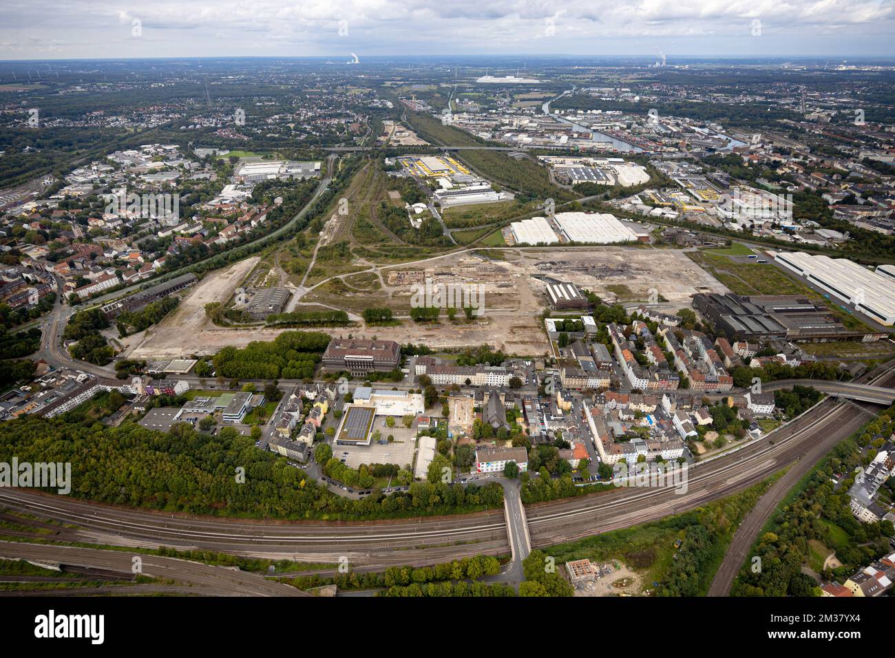 Aerial view, industrial park of Union Gewerbehof GmbH Rheinische Strasse with conversion to Zukunftscampus ...