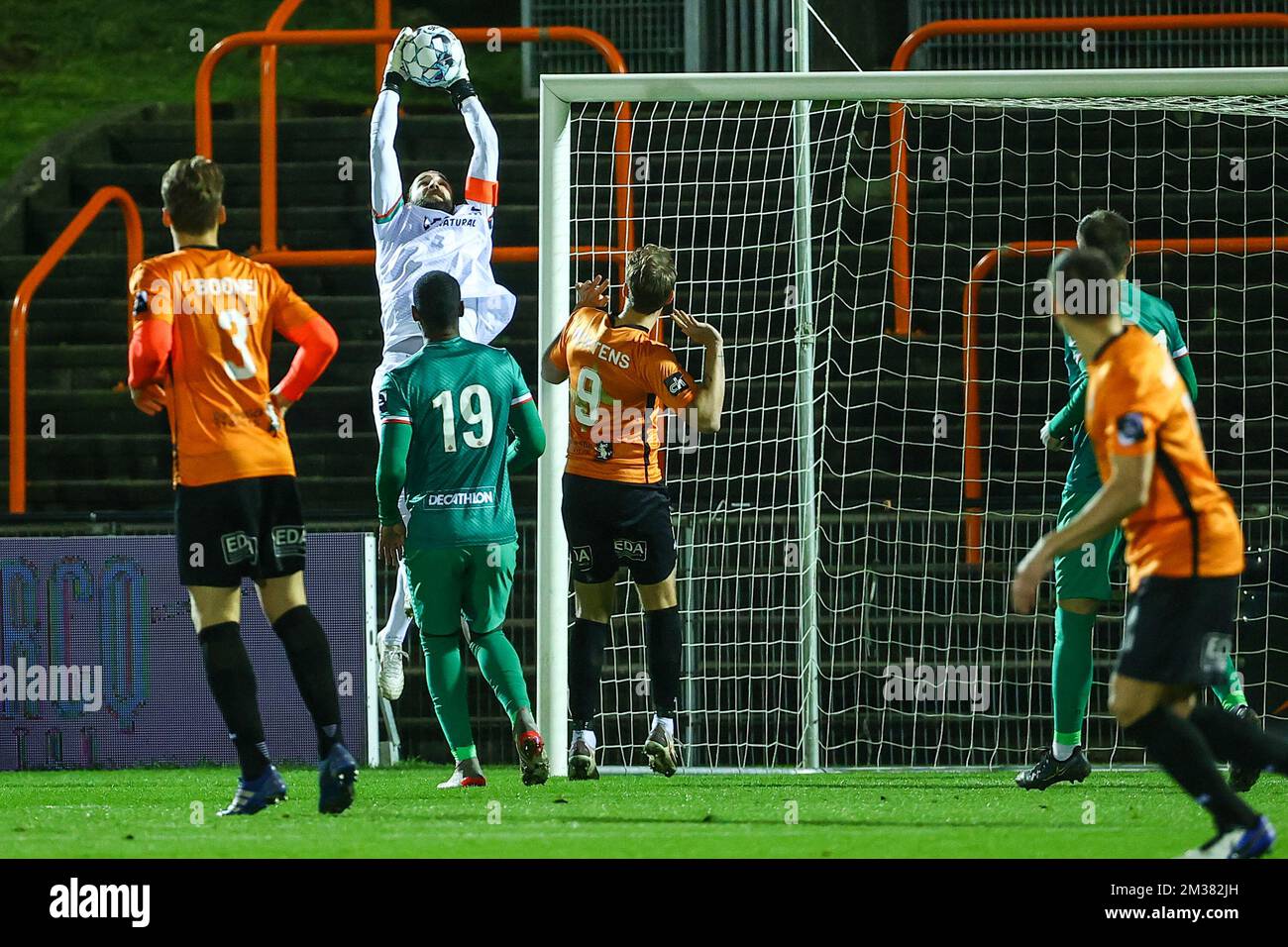 Virton's goalkeeper Anthony Sadin pictured in action during a soccer match between KMSK Deinze and RE Virton, Saturday 29 January 2022 in Deinze, on the 18 day of the 'Proximus League' 1B second division of the Belgian championship. BELGA PHOTO DAVID PINTENS Stock Photo