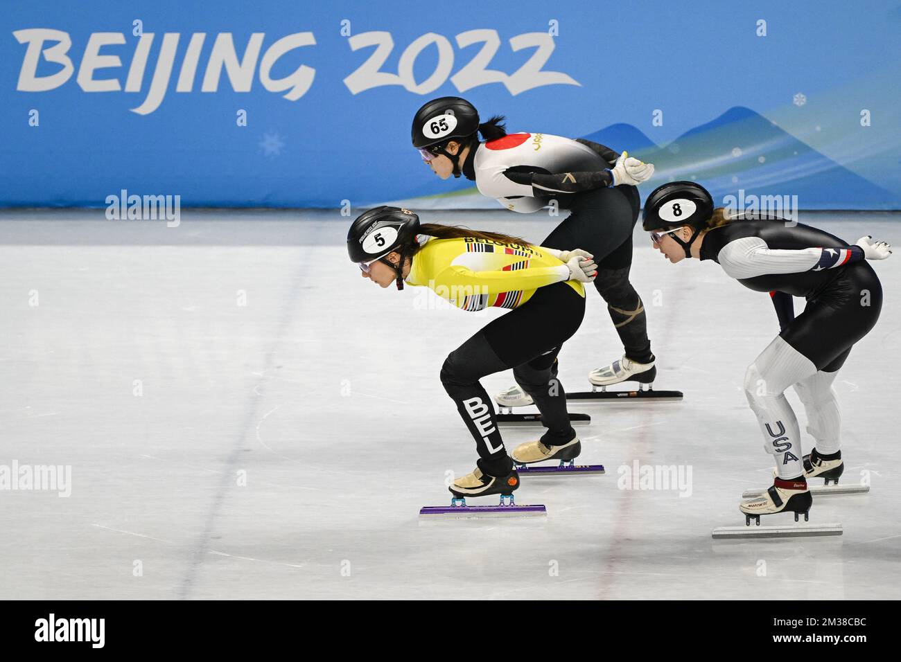 Belgian shorttrack skater Hanne Desmet pictured in action during the women's Shorttrack 1500m semi finals at the Beijing 2022 Winter Olympics in Beijing, China, Wednesday 16 February 2022. The winter Olympics are taking place from 4 February to 20 February 2022. BELGA PHOTO LAURIE DIEFFEMBACQ Stock Photo