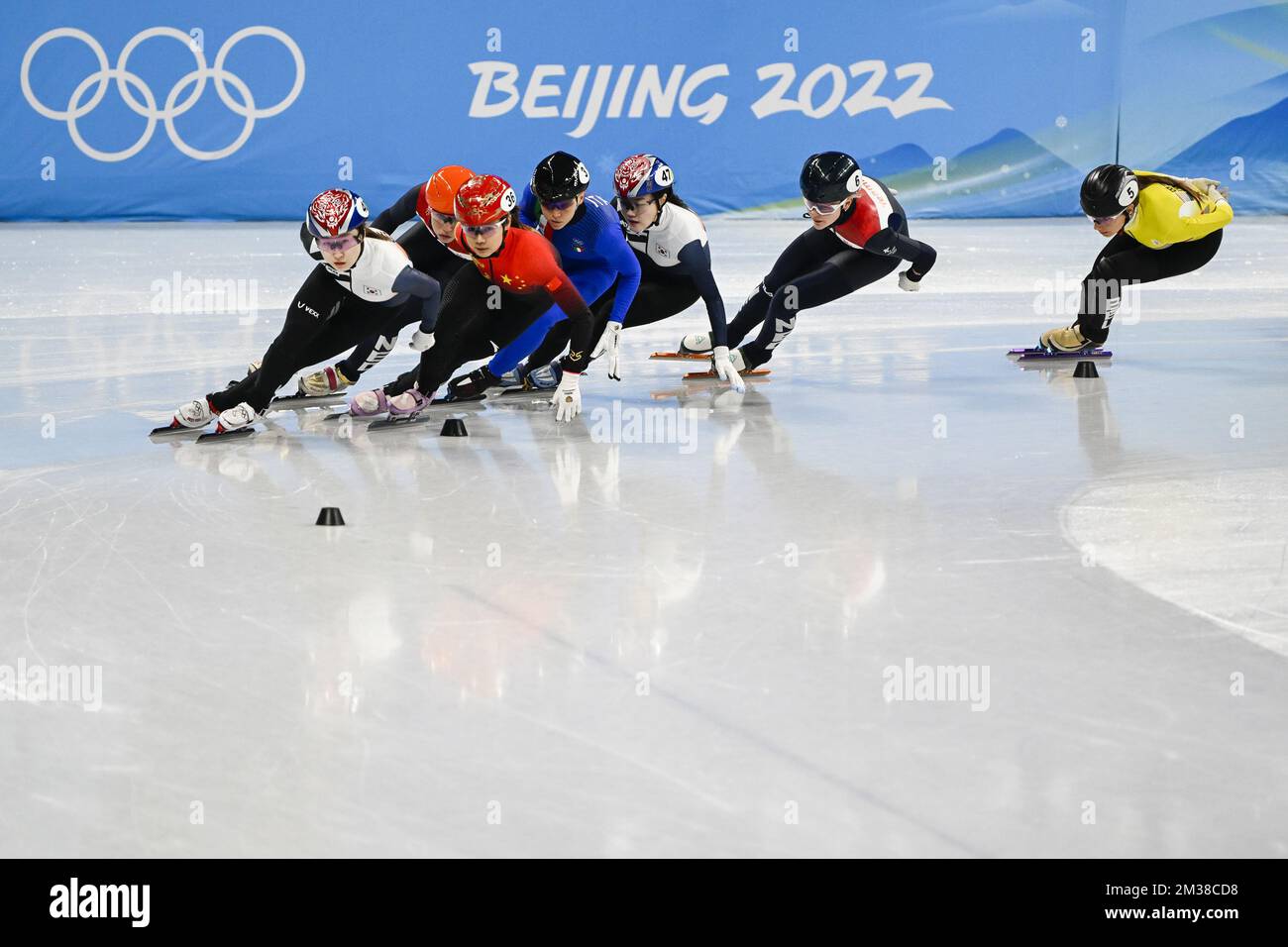 Belgian shorttrack skater Hanne Desmet (R) pictured in action during the women's Shorttrack 1500m A-final at the Beijing 2022 Winter Olympics in Beijing, China, Wednesday 16 February 2022. The winter Olympics are taking place from 4 February to 20 February 2022. BELGA PHOTO LAURIE DIEFFEMBACQ Stock Photo