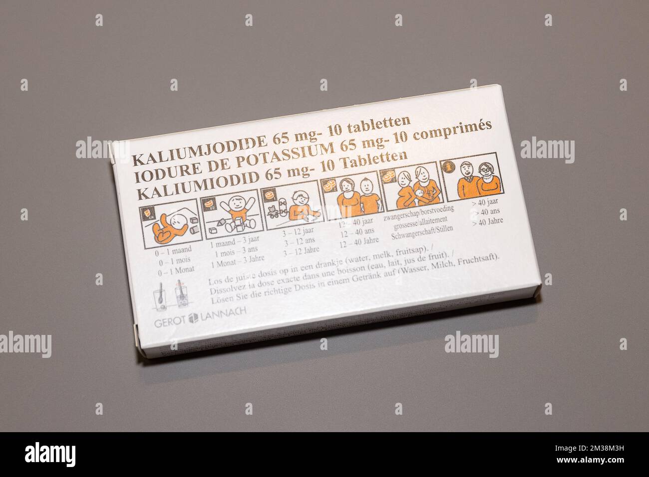 Illustration picture shows iodine pills at a pharmacy in SintMartens