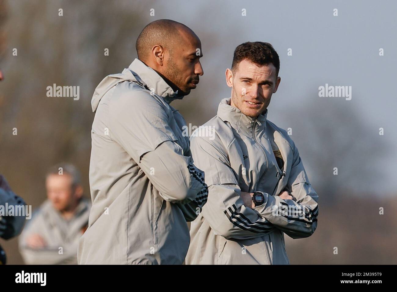 Belgium's assistant coach Thierry Henry and Belgium's Thomas Vermaelen pictured during a training session of the Royal Belgian Football Association (RBFA), Thursday 24 March 2022 in Tubize, during the preparations for the friendly games against and in Ireland (26/03) and against Burkina Faso (29/03). BELGA PHOTO BRUNO FAHY Stock Photo
