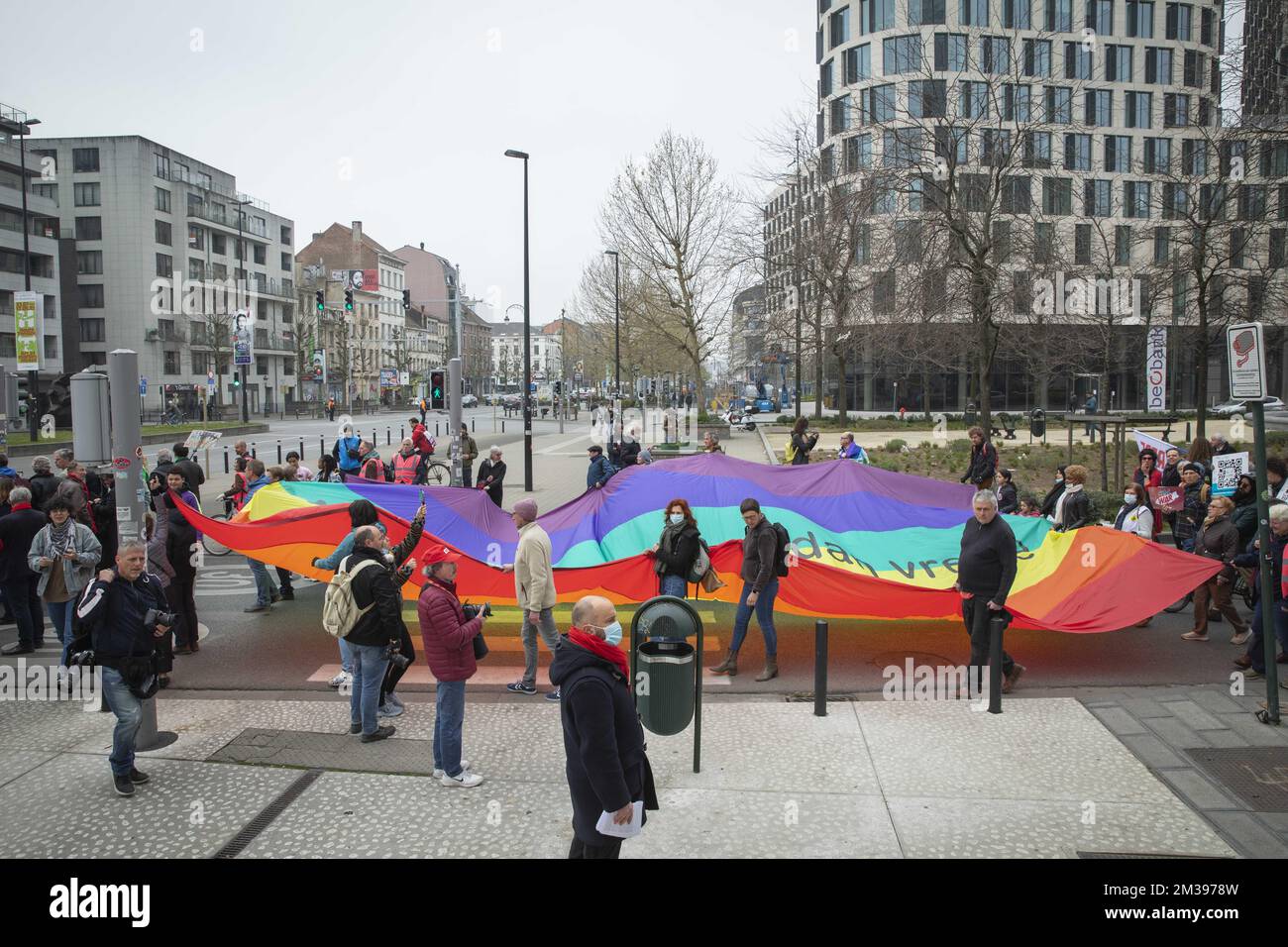 Illustration picture shows a manifestation for peace under the 'Europe for peace and solidarity' (Europa voor vrede en solidariteit - Europe pour la paix et la solidarite) moniker, Sunday 27 March 2022 in Brussels. BELGA PHOTO PAUL-HENRI VERLOOY Stock Photo