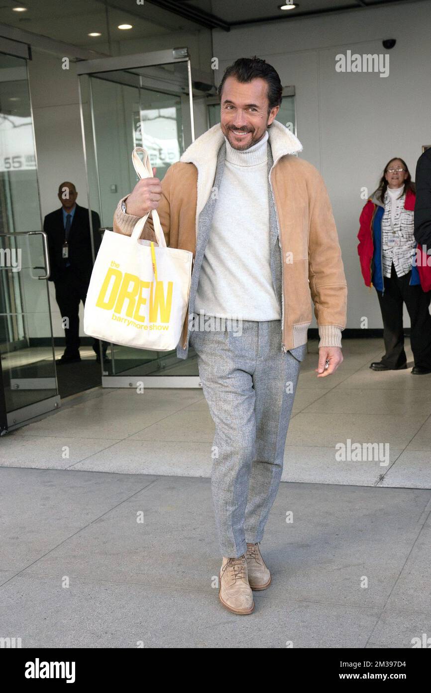 New York, NY, USA. 14th Dec, 2022. William Abadie, THE DREW BARRYMORE SHOW out and about for Celebrity Candids - WED, New York, NY December 14, 2022. Credit: Kristin Callahan/Everett Collection/Alamy Live News Stock Photo