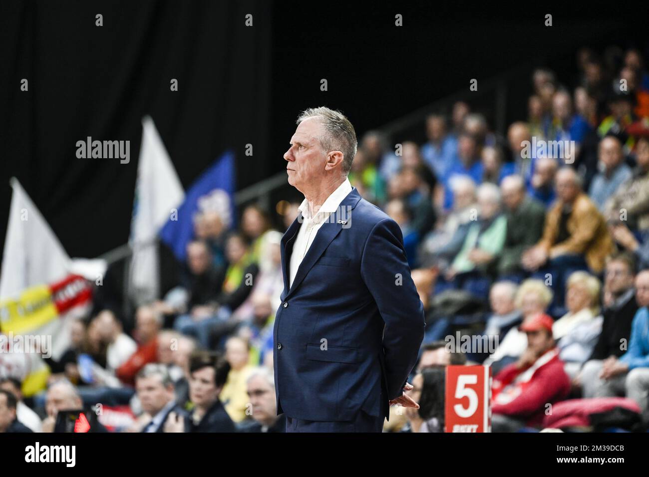 Antwerp's head coach Luc Smout a basketball match between Antwerp