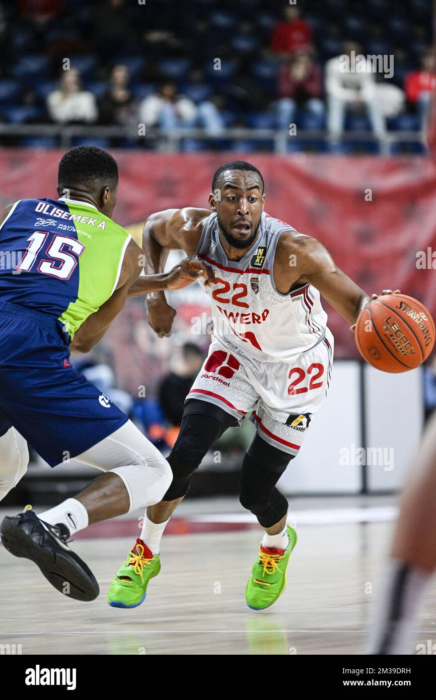 Antwerp's Markel Brown pictured in action during a basketball match between Antwerp Giants