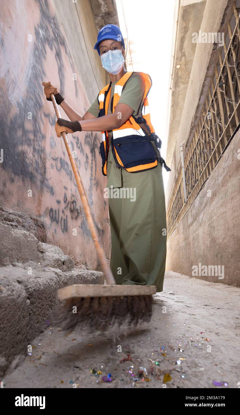 Minister for Development Cooperation Meryame Kitir pictured as she helps workers clean the streets and collect garbage, during a visit to the Aida Camp, in Betlehem, on day three of the visit of Minister of Development Cooperation and Urban Policy Kitir to the Palestinian Territories, Wednesday 11 May 2022. Kitir will visit Palestine from 09 to 13 May. There she draws attention to the need for high-quality protection for Palestinians who have to live under the occupation and wants to give Palestinian young people and women a perspective on a more promising future. During her visit to the occup Stock Photo