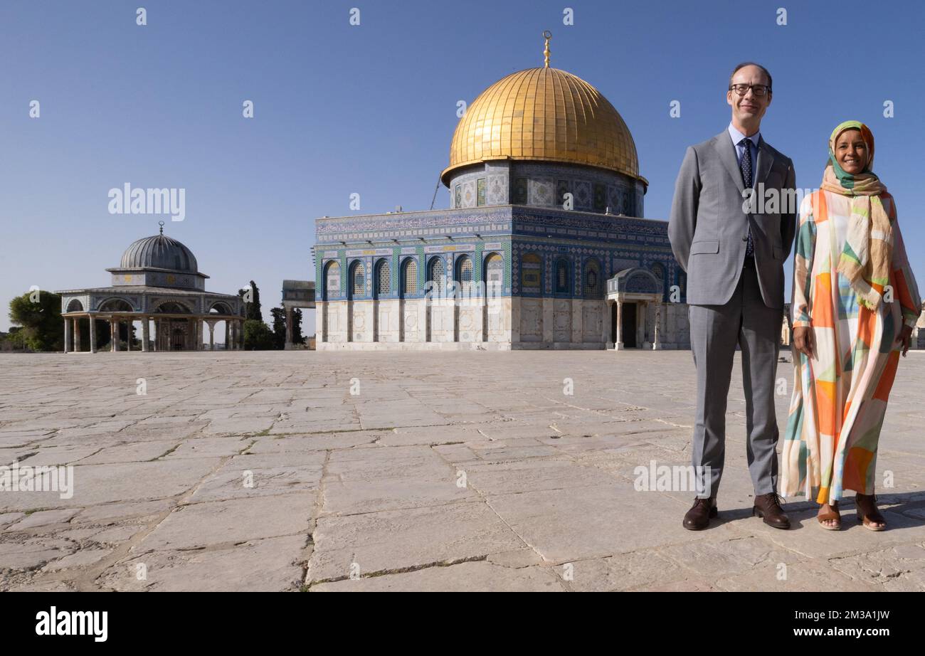 Belgian Consul General in Jerusalem Wilfried Pfeffer and Minister for Development Cooperation Meryame Kitir pictured in front of the Dome of the Rock mosque at the al-Aqsa mosque compound in the Old City of Jerusalem during a visit to the Palestinian Territories, Thursday 12 May 2022. Kitir will visit Palestine from 09 to 13 May. There she draws attention to the need for high-quality protection for Palestinians who have to live under the occupation and wants to give Palestinian young people and women a perspective on a more promising future. During her visit to the occupied Palestinian territo Stock Photo