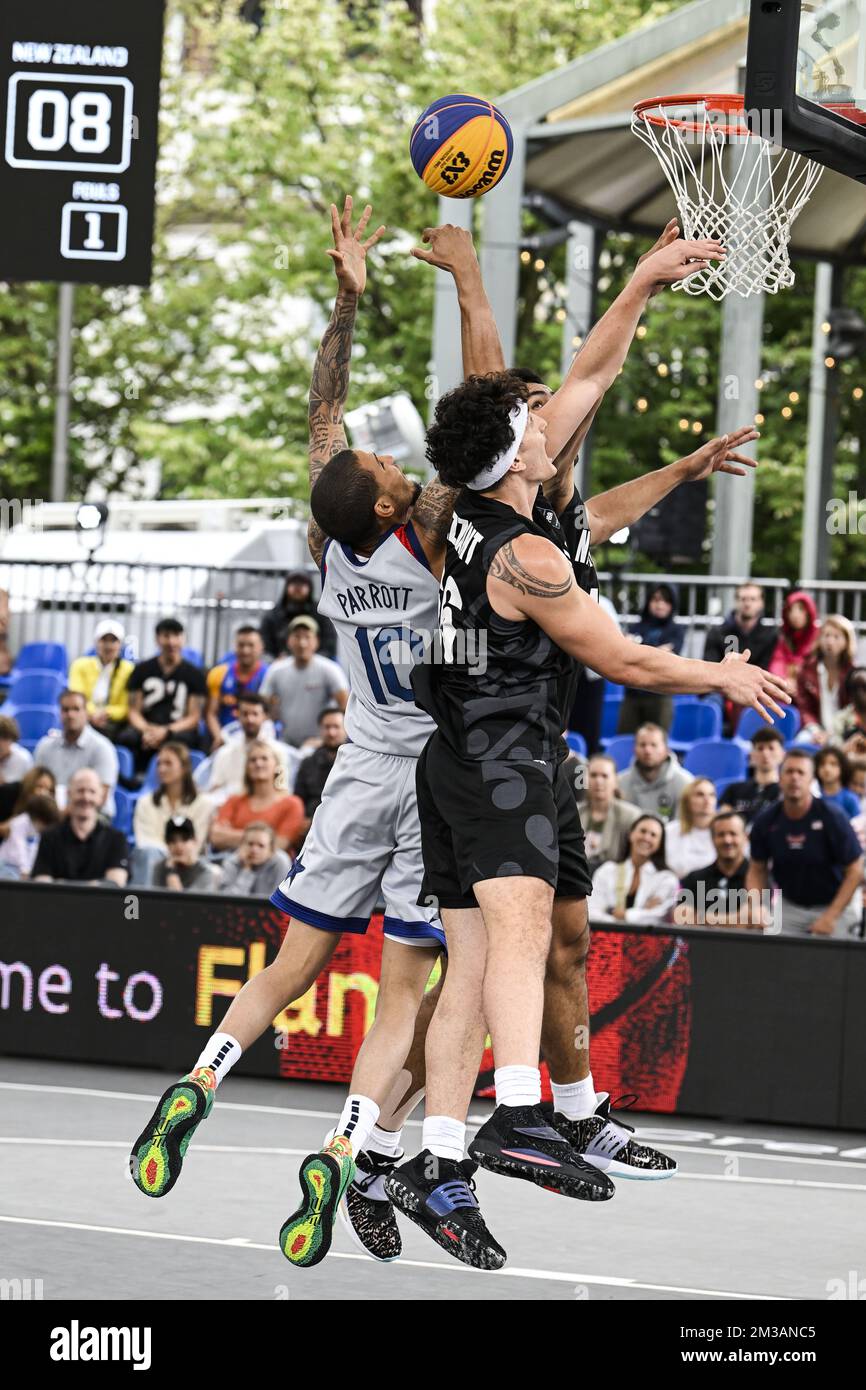US James Parrott and New Zealand's Jayden Bezzant pictured in action during a 3x3 basketball game between the United States of America and New Zealand, in the Men's eighth final, at the FIBA 2022 world cup, Saturday 25 June 2022, in Antwerp. The FIBA 3x3 Basket World Cup 2022 takes place from 21 to 26 June in Antwerp. BELGA PHOTO TOM GOYVAERTS Stock Photo