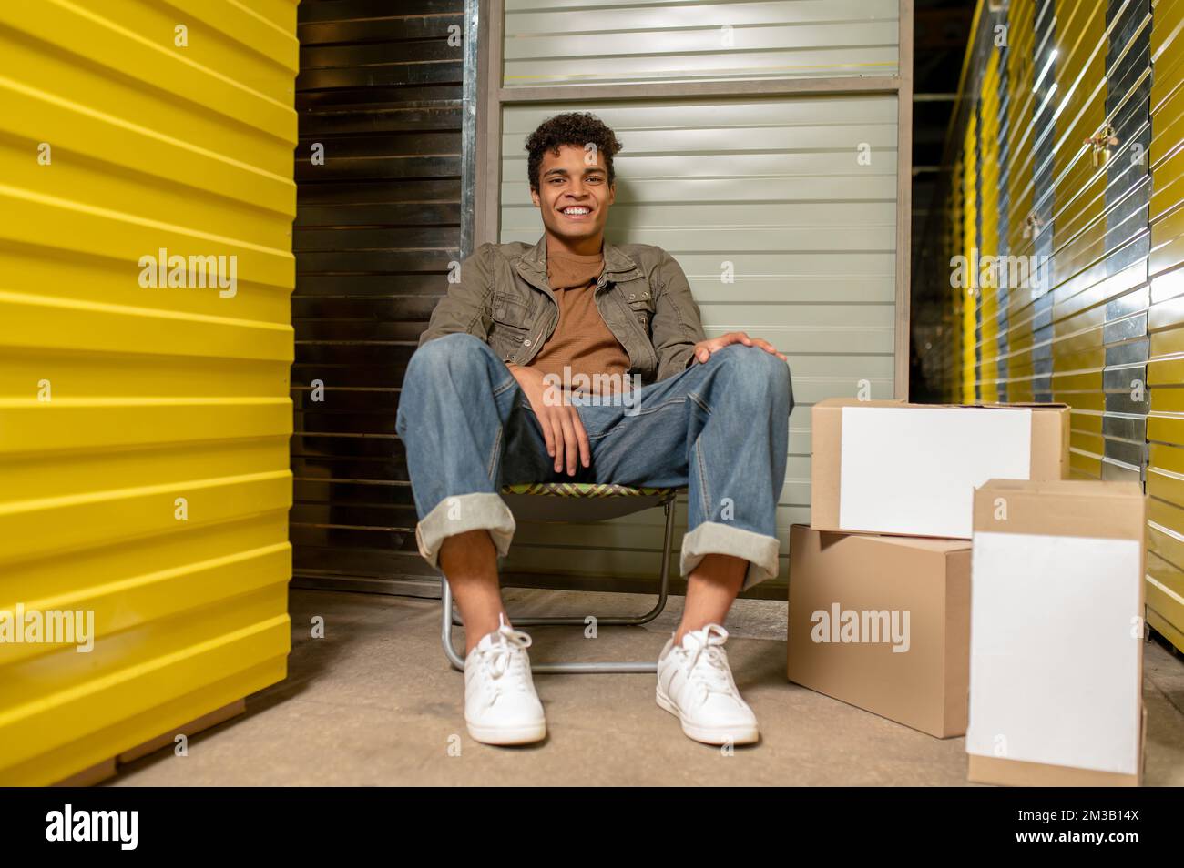 Stuck In Box Person stuck in box hi-res stock photography and images - Alamy