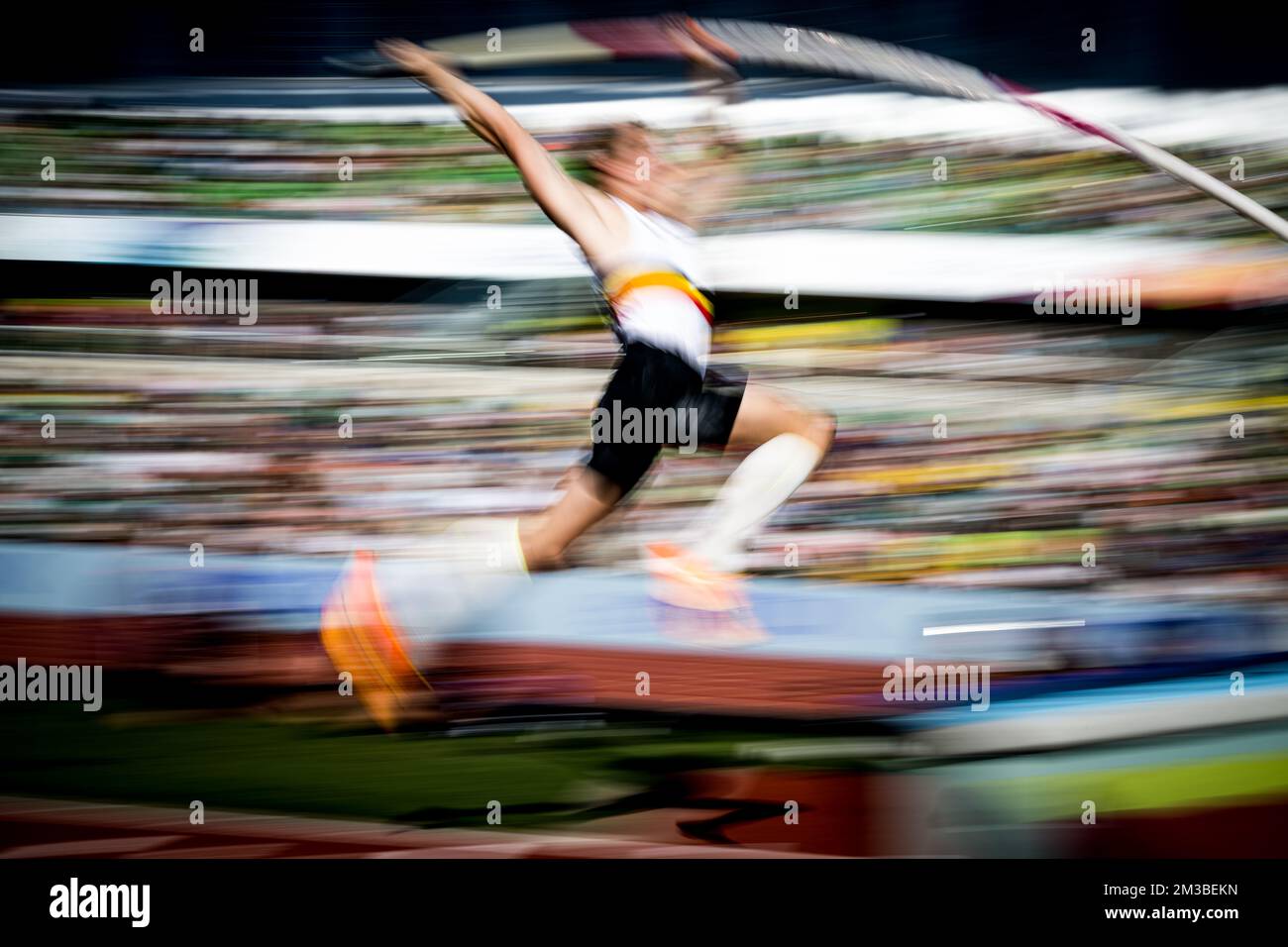 Belgian Ben Broeders pictured in action during the final of the men's pole vault event, at the 19th IAAF World Athletics Championships in Eugene, Oregon, USA, Sunday 24 July 2022. The Worlds are taking place from 15 to 24 July, after being postponed in 2021 due to the ongoing corona virus pandemic. BELGA PHOTO JASPER JACOBS Stock Photo