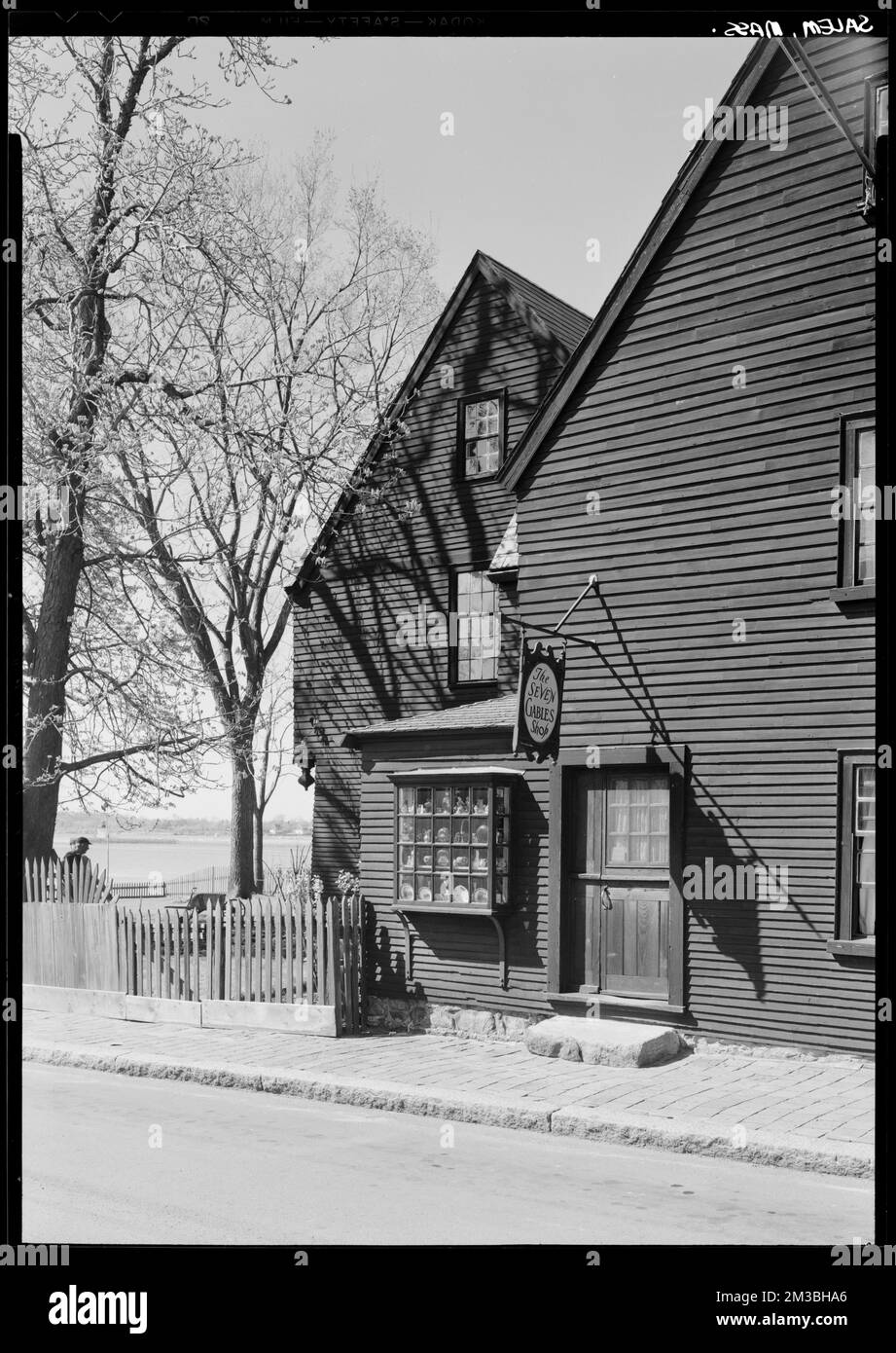 House of the Seven Gables , Architecture, Dwellings, Stores & shops