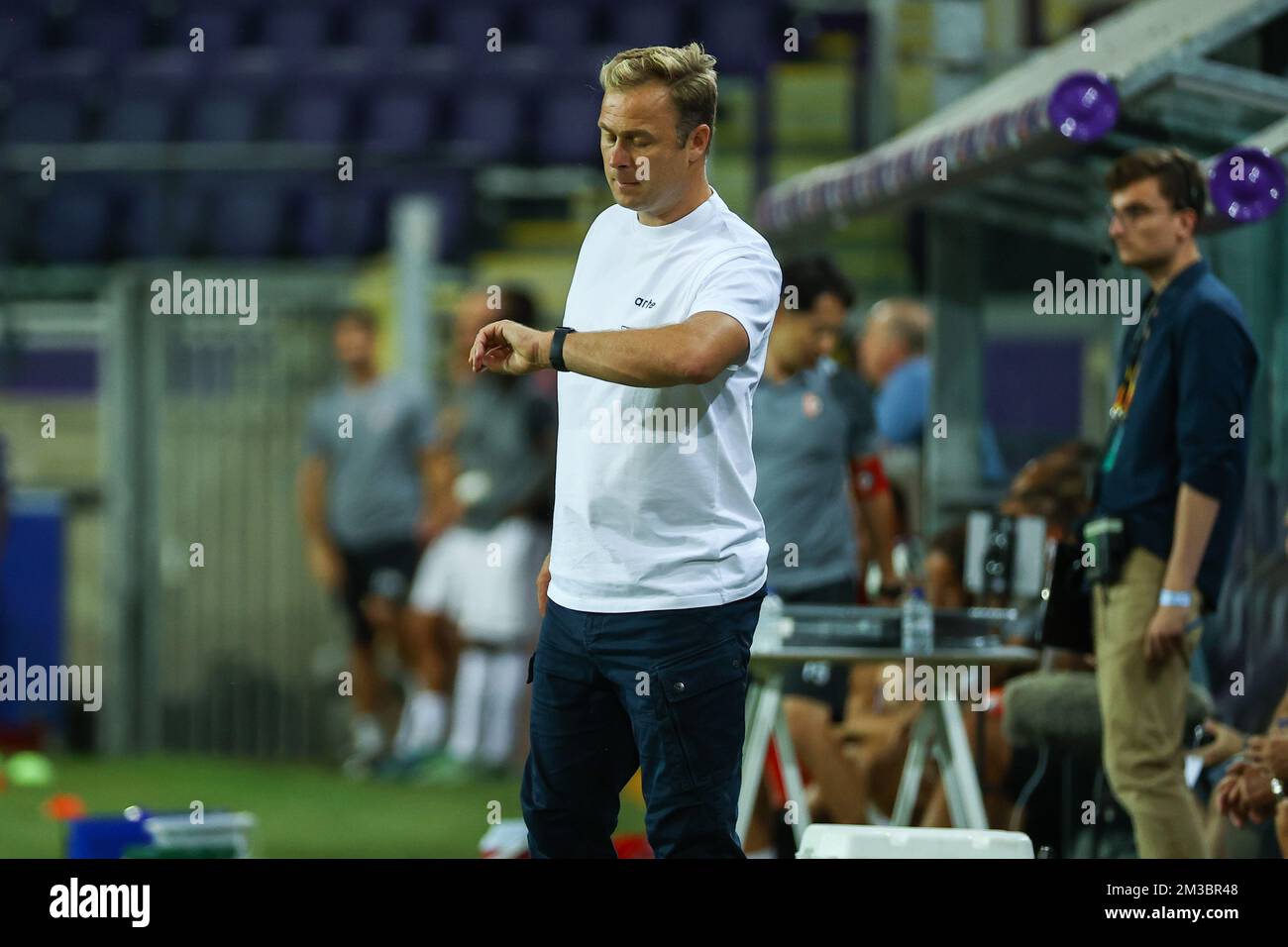RSCA Futures' head coach Robin Veldman pictured during a soccer match  between RSC Anderlecht Futures and KMSK Deinze, Sunday 14 August 2022 in  Anderlecht, on day 1 of the 2022-2023 'Challenger Pro