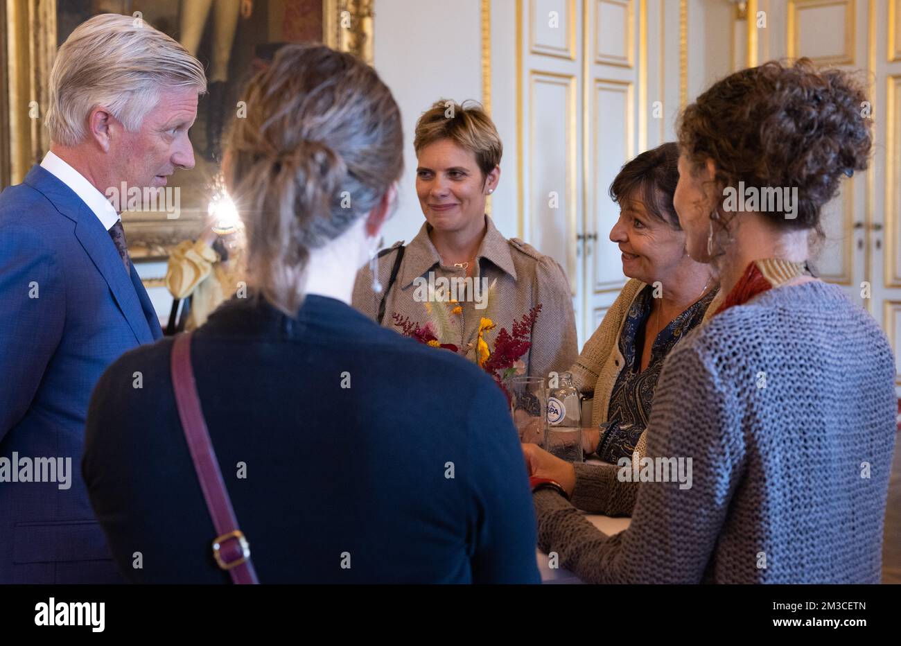 King Philippe - Filip of Belgium meets with Hanne Van Laer, Marianne Fontaine, Anne Vandebosch and Hadewijch Verhoeven during a royal audience with ten heroes of the Be Heroes initiative, at the Royal Palace, in Brussels, Thursday 15 September 2022. With the support of the King and Minister of the Interior Verlinden, the citizens' initiative Be Heroes was looking for everyday heroes who make a big difference with small deeds and who, far from all the attention, giving the best of themselves to help others. Anyone could nominate their hero on beheroes.be. From all the submitted stories, 50 hero Stock Photo