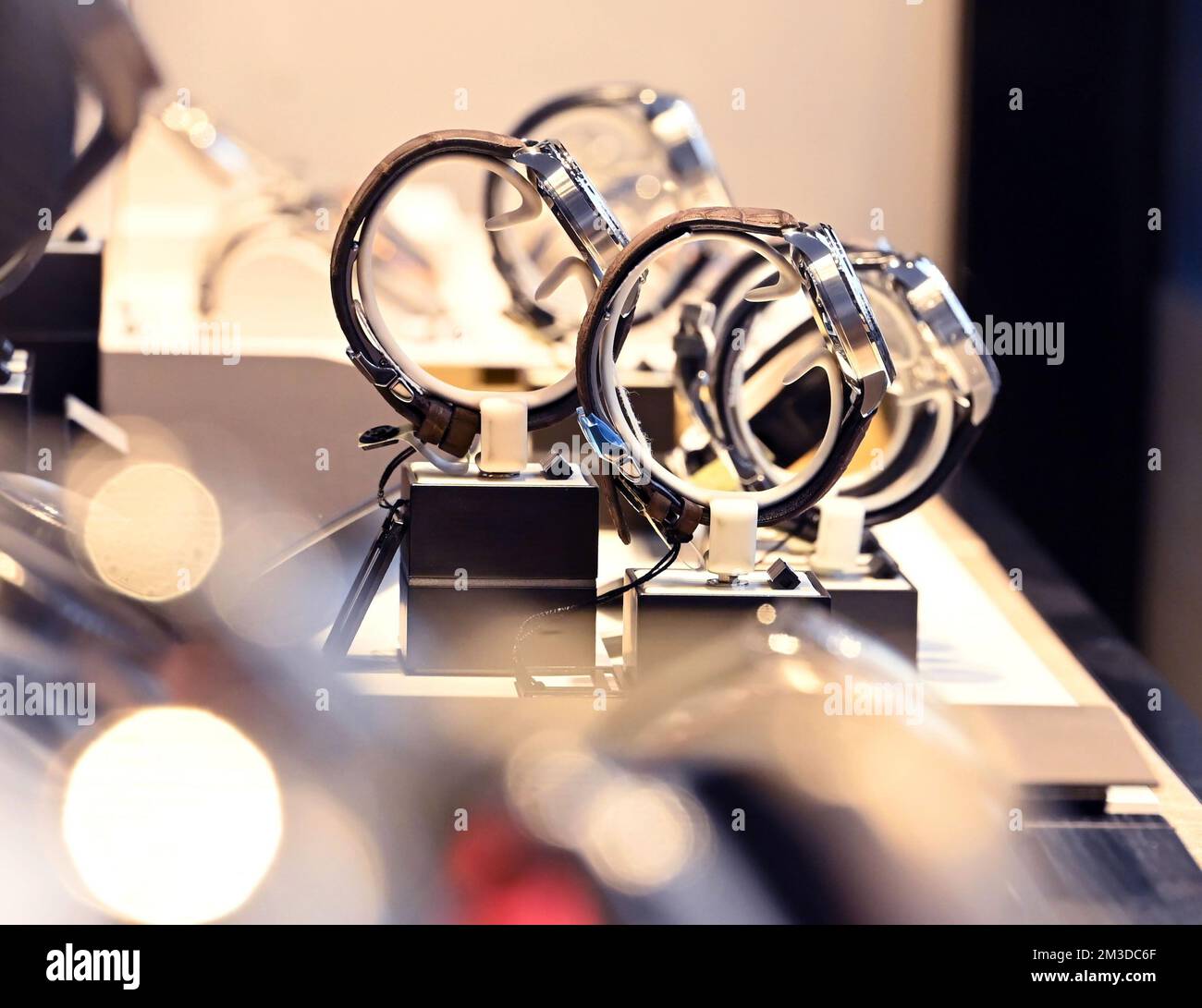 Karlsruhe, Germany. 09th Dec, 2022. In a jeweler's showcase are watches from the prestige range. The jewelry and watch industry is not immune to inflation. Manufacturers are reacting to rising metal prices and adjusting their models. Credit: Uli Deck/dpa/Alamy Live News Stock Photo