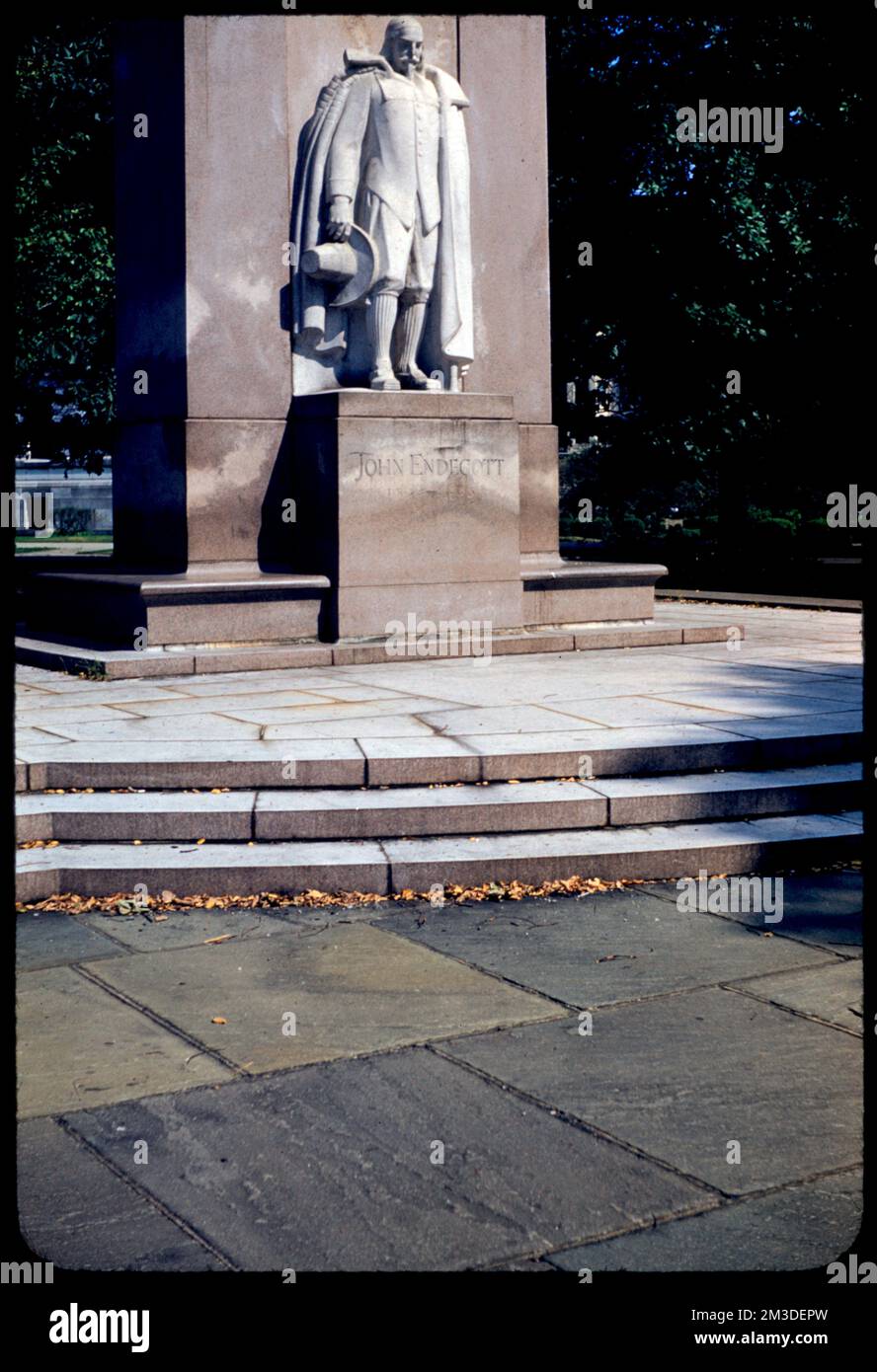 John Endecott statue , Sculpture, Monuments & memorials. Edmund L