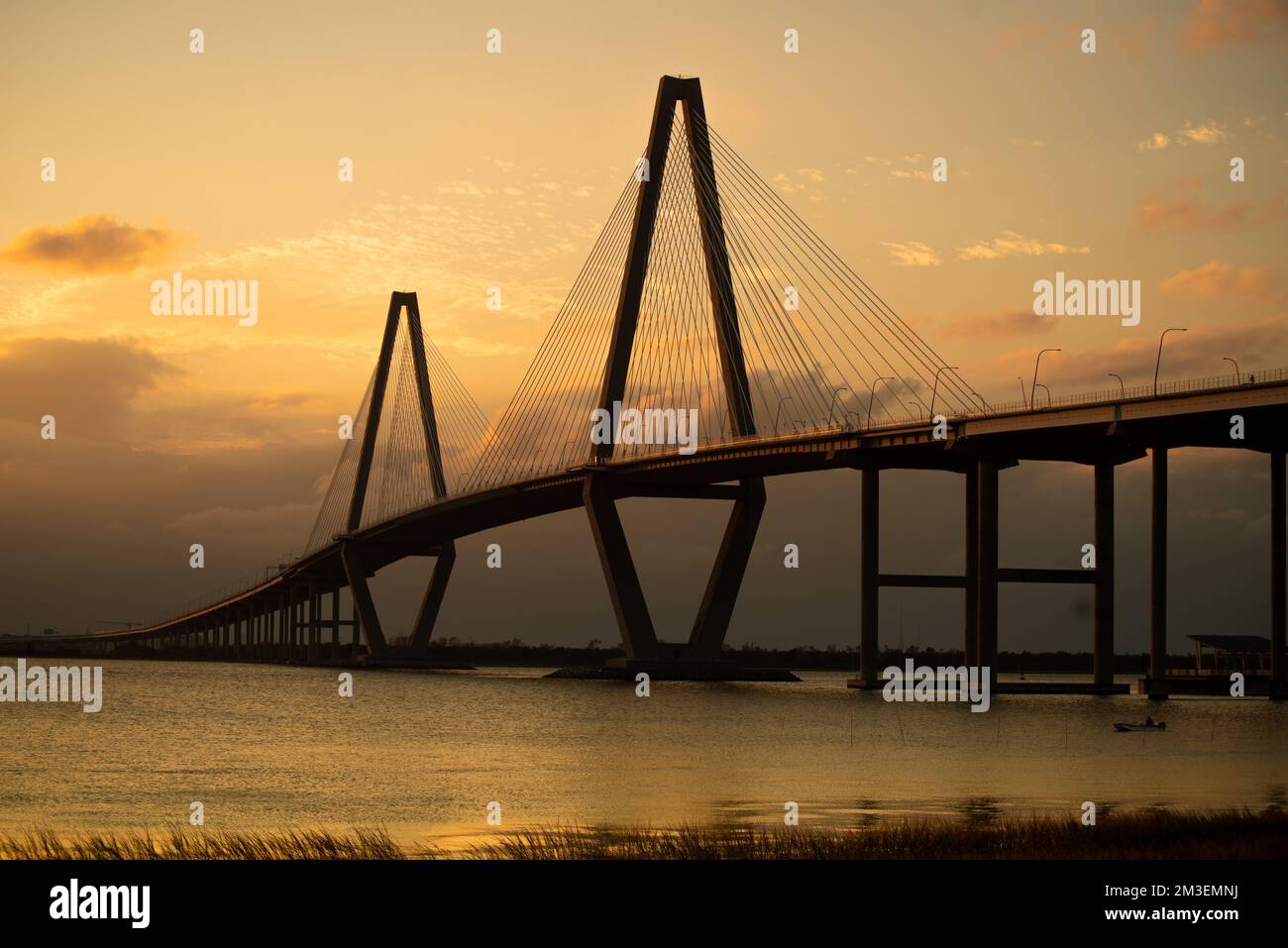 A beautiful shot of the Arthur Ravenel Jr Bridge in Charleston, Mount ...