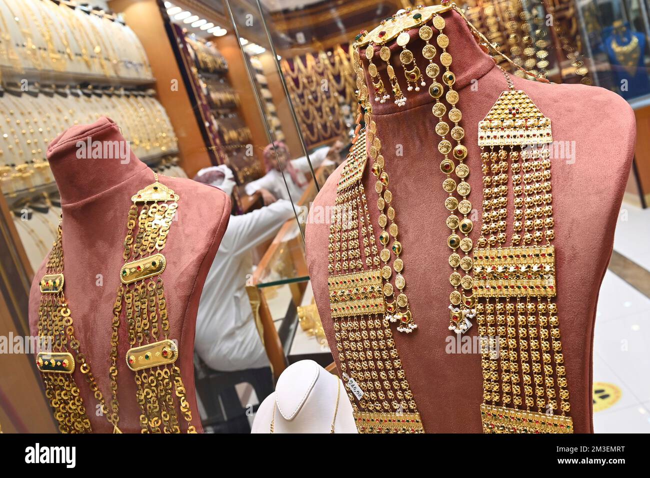 Doha, Katar. 12th Dec, 2022. Gold dealer, gold souq, bazaar, jewelry