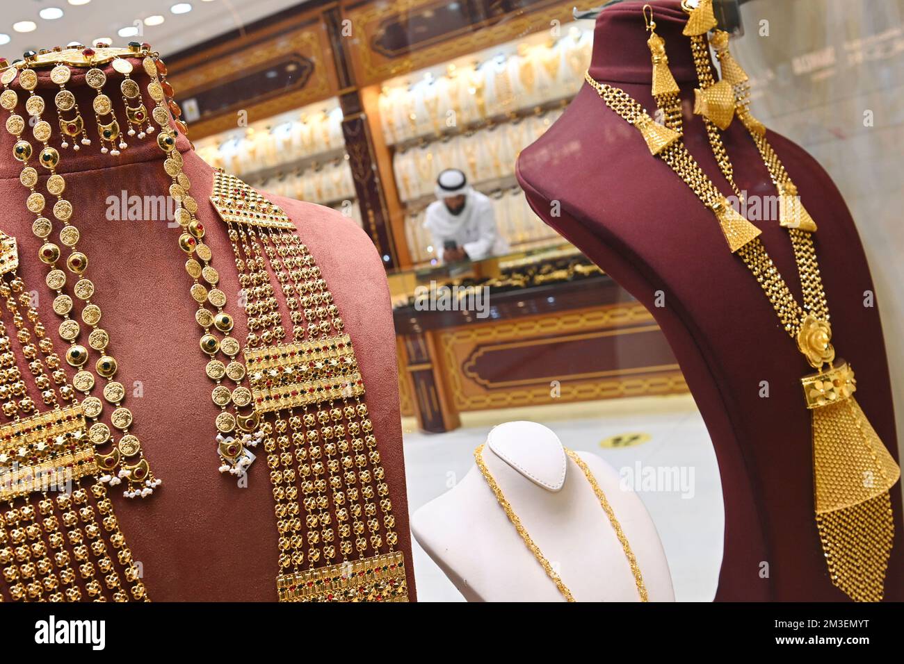 Doha, Katar. 12th Dec, 2022. Gold dealer, gold souq, bazaar, jewelry