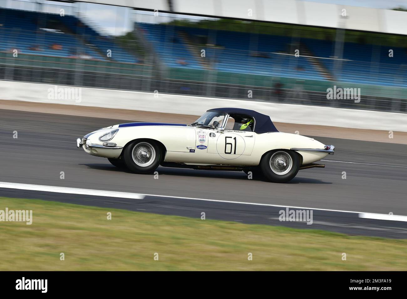Gregor Fisken, Ben Mitchell, Jaguar E-Type, Royal Automobile Club Historic Tourist Trophy, MRL Pre ’63 GT, forty minutes of racing with the option of Stock Photo