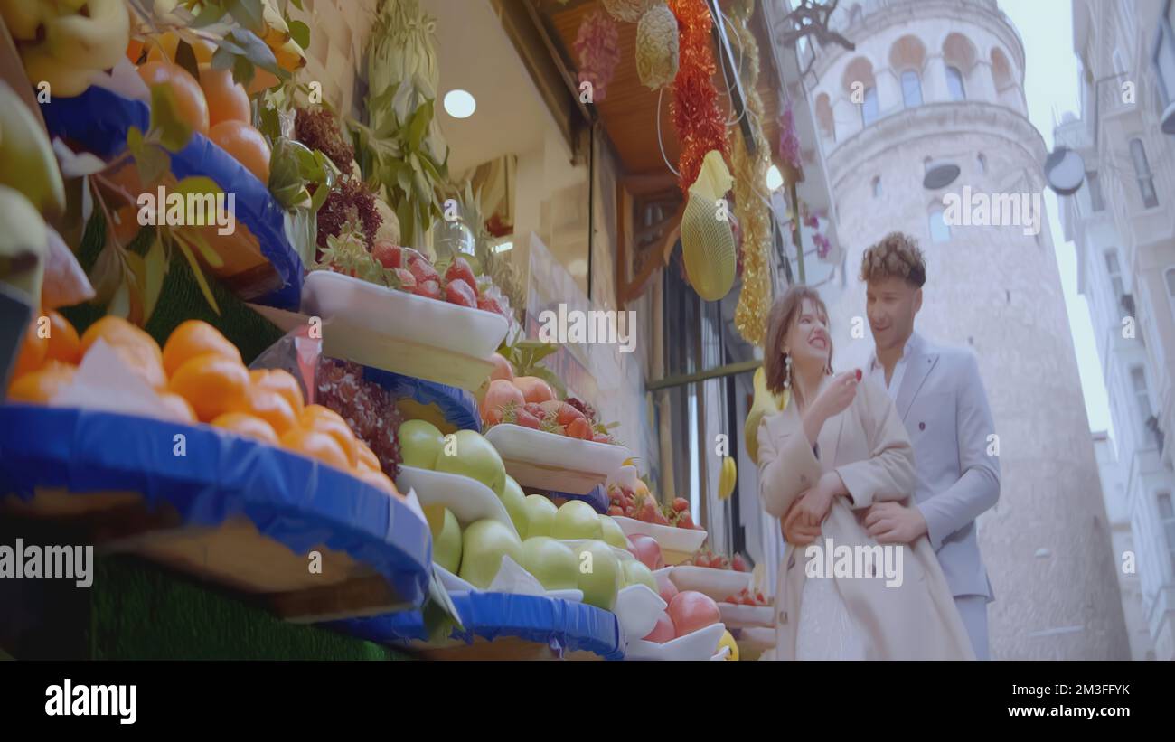 Happy newlyweds market action hi-res stock photography and images - Alamy