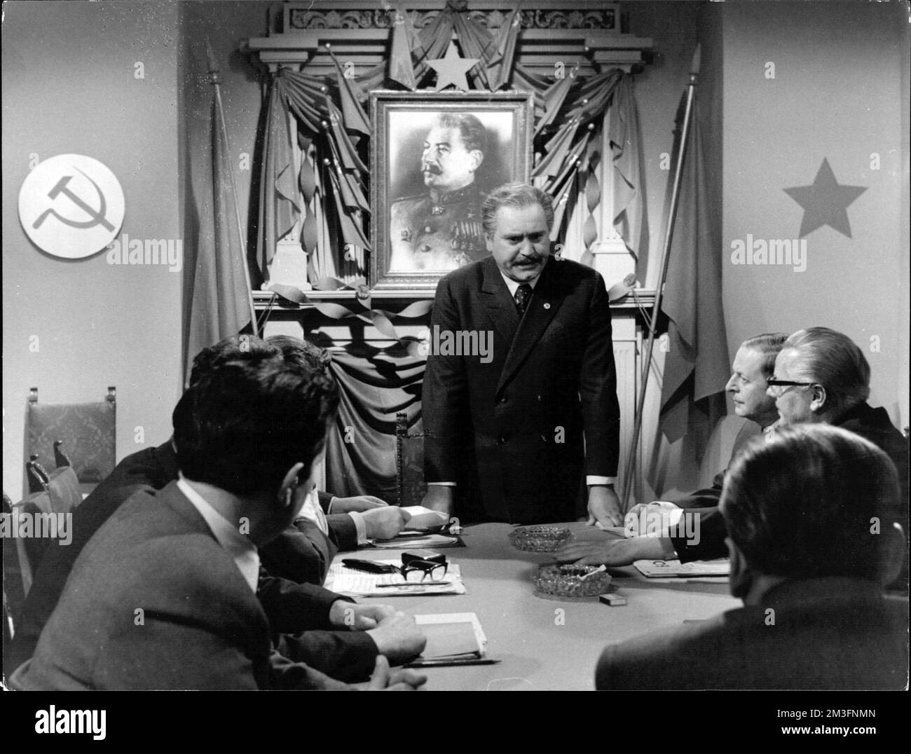 Der Fall Petkov Der Fall Petkov Der aus dem Exil nach Bulgarien zurückgekehrte Führer der